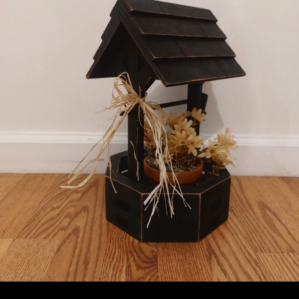 Rustic Black Wishing Well Planter